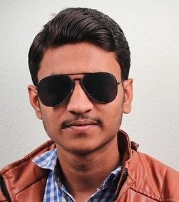 indian man 3615047 640.jpg